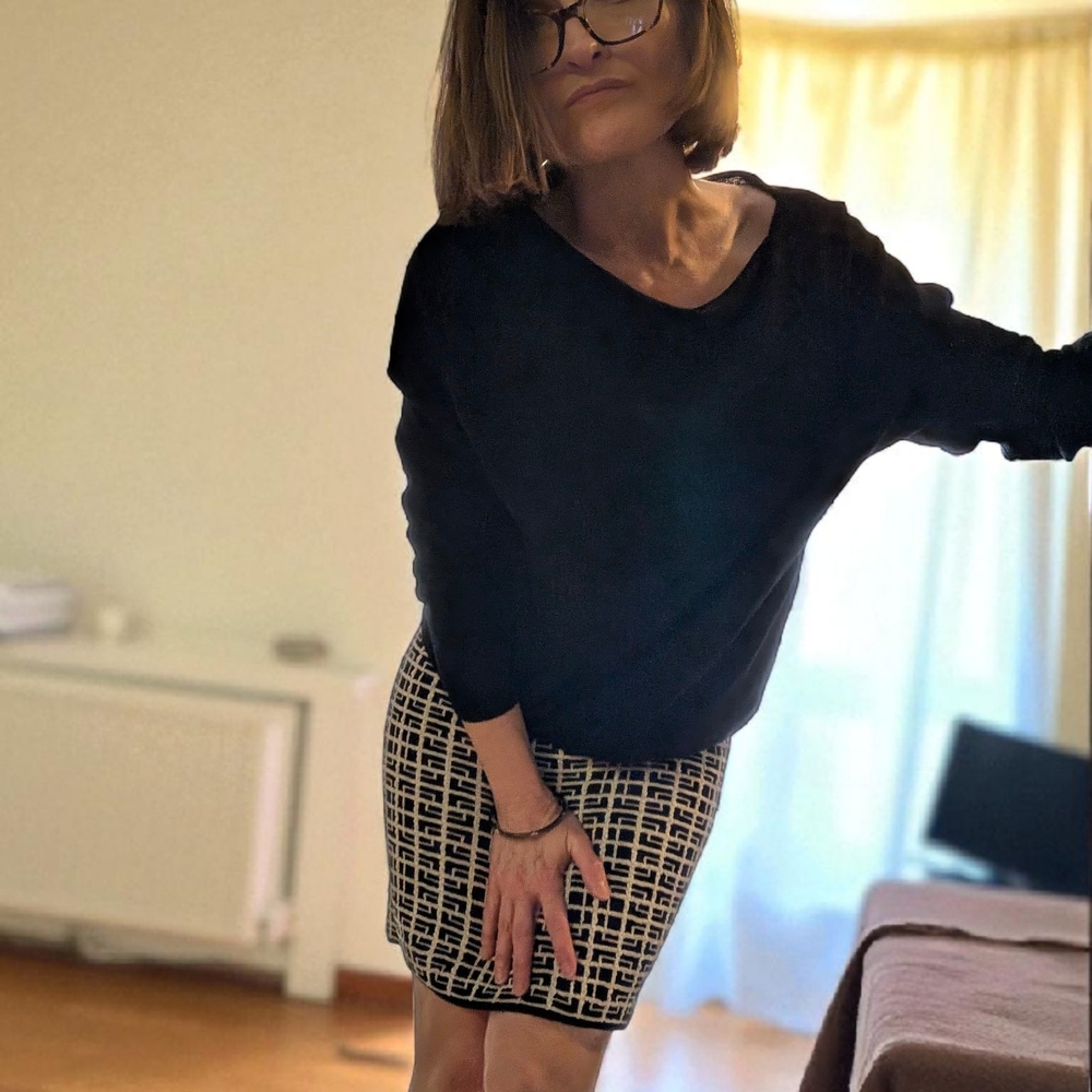 Natori Black and White Patterned Pencil Skirt